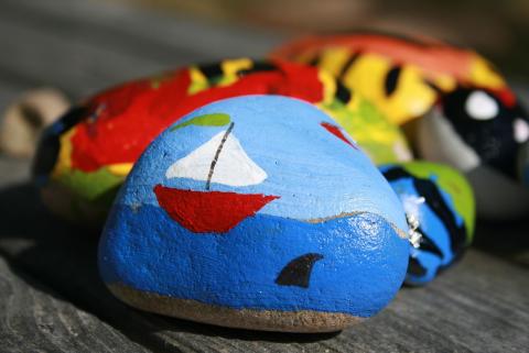 https://pixabay.com/photos/paint-rock-drawing-painted-stone-1167786/