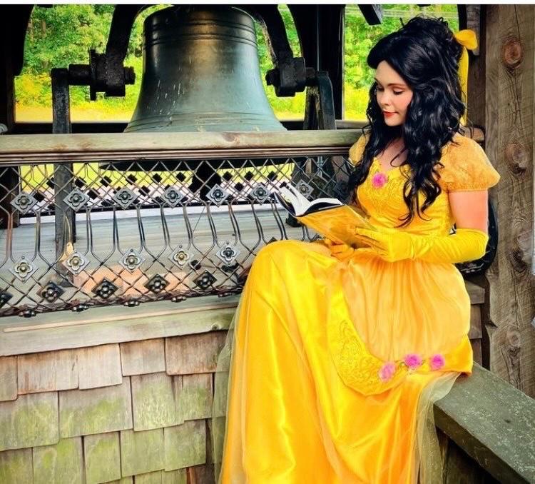 Princess Belle reading